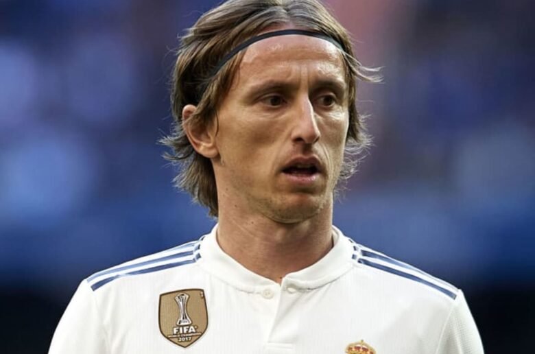 Luka Modric signs one-year contract extension with Real Madrid